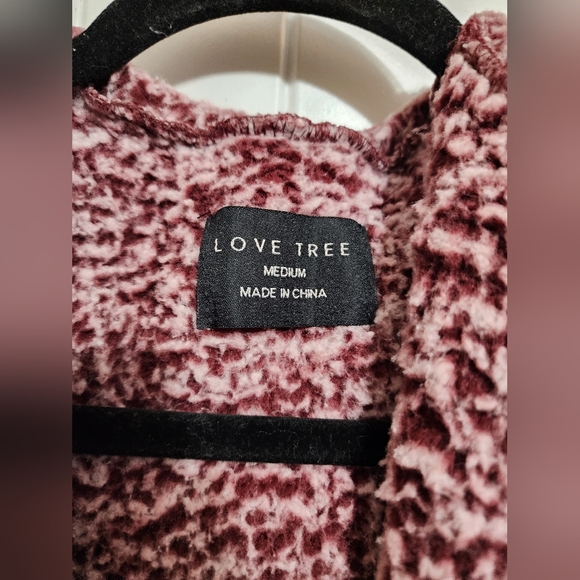 Sherpa Vest with Hoodie - Picture 6 of 8